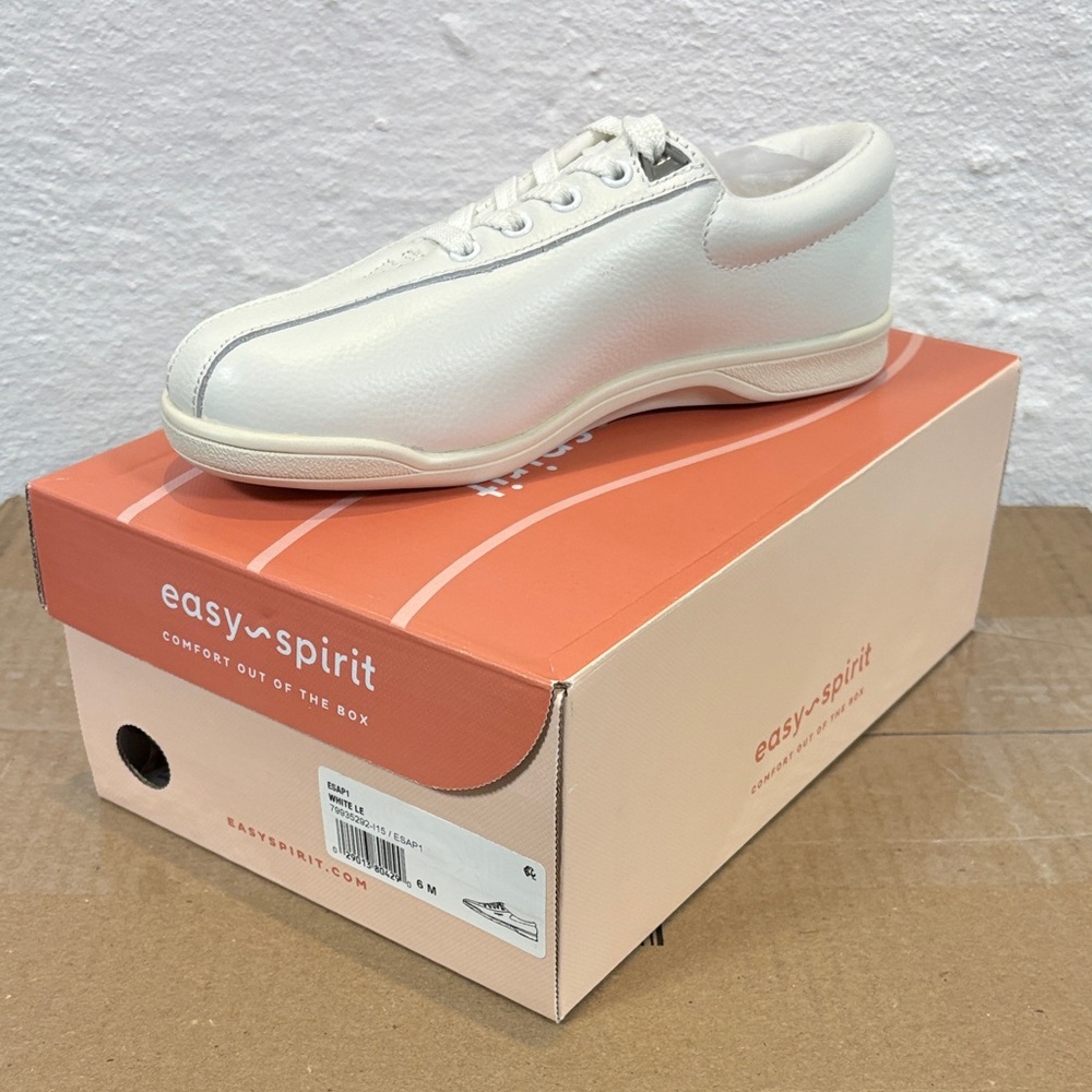 Easy Spirit Classic White Leather Shoes